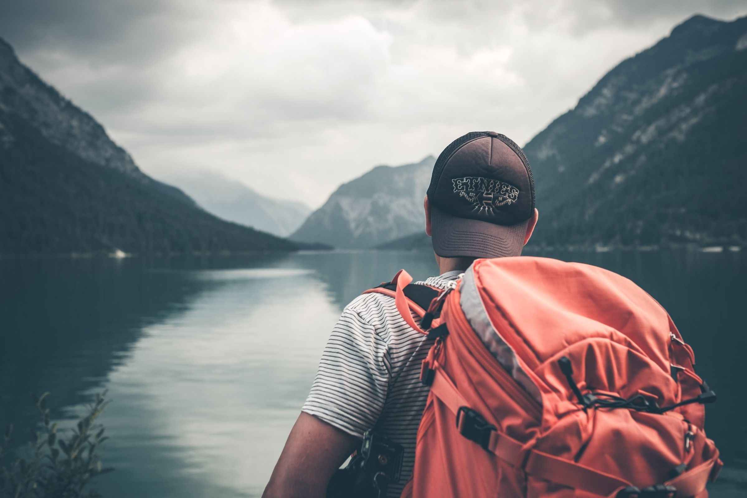 How to Save Big on Baggage Fees on Your Next Fishing Trip